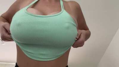 Can&rsquo;t go without a sucking with nipples like mine (drop)