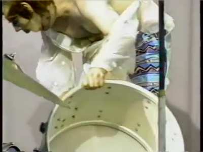Gary Wilson "Music For Drums" @ Public access TV (1994) Weird visual music perfomance somehow inspired by John Cage's work