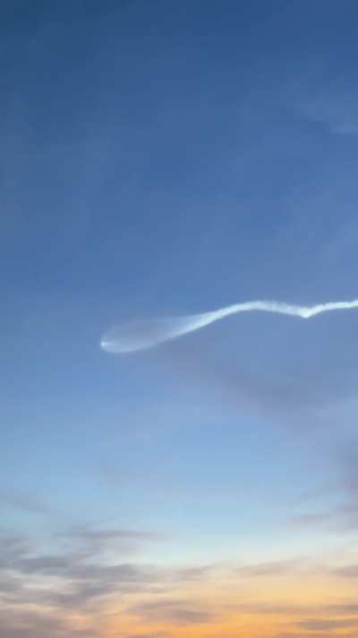 Front porch view of tonight&rsquo;s rocket launch in Southern California set to &ldquo;Oh Baby.&rdquo; Felt fitting!