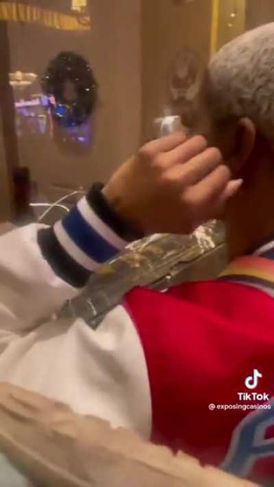 Woman gets cut in line at a casino, argument ensued