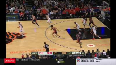 [Highlight] James Harden makes a 31-foot shot, steals the ball, then assists to Niang for 3 to give the Sixers their first lead of the game in the 4th quarter