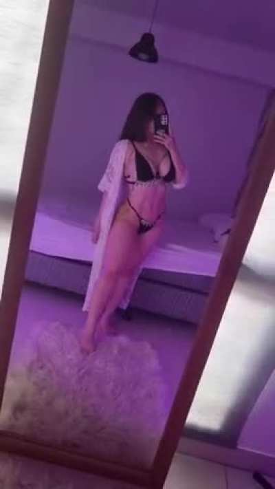 Busty fuckdoll