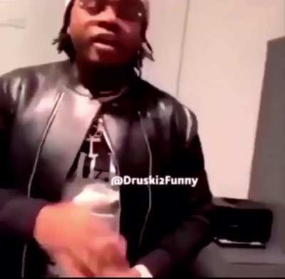 Nah twin this shit had me dying 😂😂
