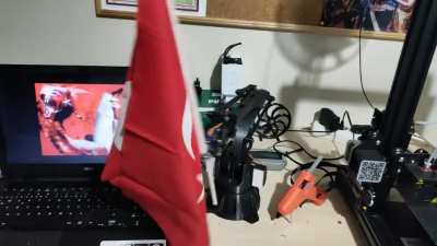 Y&uuml;kselen Dolara İnat