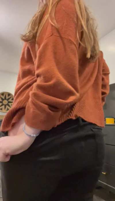 I hope big booty milfs are your favorite..