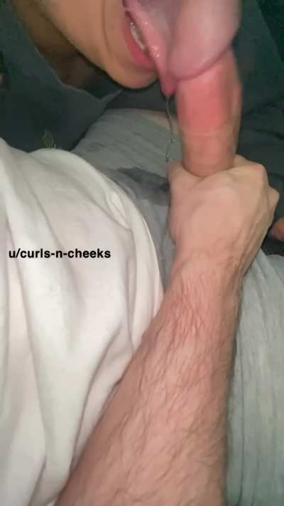 if your wife won&rsquo;t suck your dick, i will 💁🏽&zwj;♀️