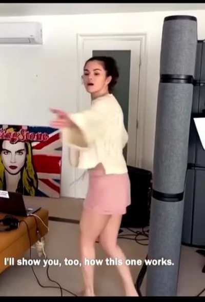 Them bare legs