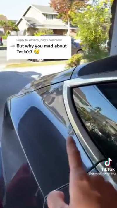 Detailer outlines the flaws in Tesla&rsquo;s body work