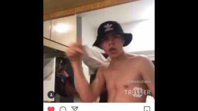 I discovered Laroi 2 1/2 years ago through this snippet. To this day I wish he dropped it :(