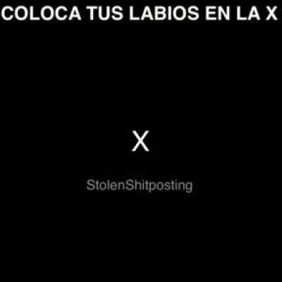Pongan sus labios y recibiran algo 😍