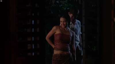 Jessica Alba nude - The Sleeping Dictionary (2003) Jessica Alba in the clip is seen sitting on the bed and talking to her male partner who stands there and watches her being sitting on the bed and wearing sleeveless dress right from her chest to down ther