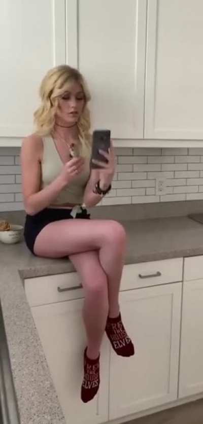 Thighs for days