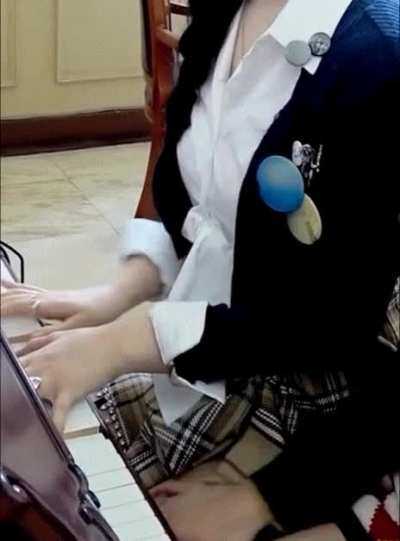 😳