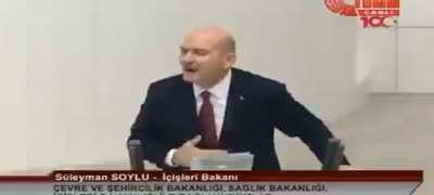 "Paralar PKK'ya gitmiyor millete gidiyor oh oh"