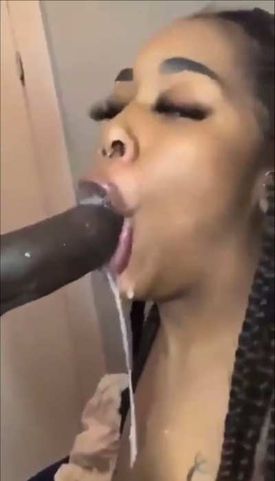 MESSY BITCH