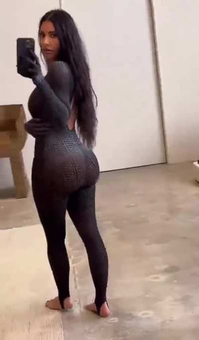 Did Kim start the trend of these huge asses?