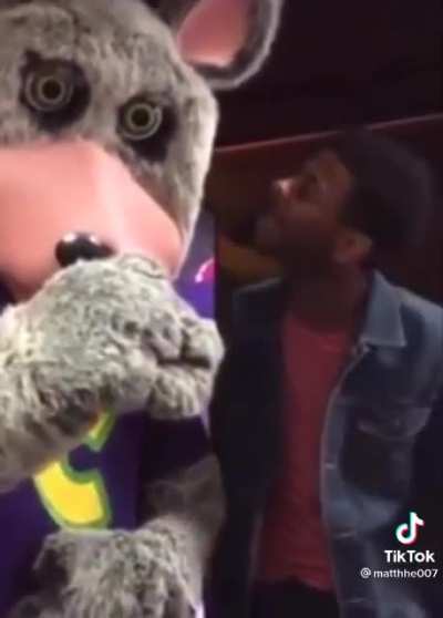 😐