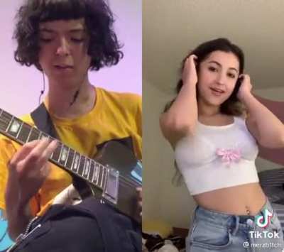 Plays the jam from 1994