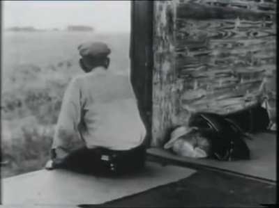 Elizabeth Cotten performing Freight Train at age 84, a song she write at age 12. She invented the "Cotten picking" style of playing a right-handed guitar upside down and left-handed. [2:47]