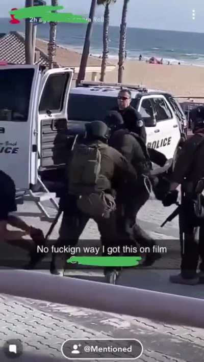 I saw this freakout was already posted, but I have a video of it in better quality, so I thought I would share it. This is in Huntington Beach, California btw