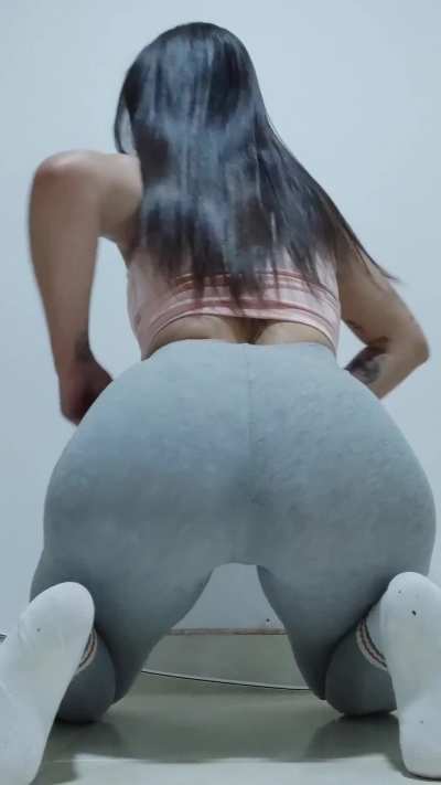 My husband always forgets to fuck my asshole