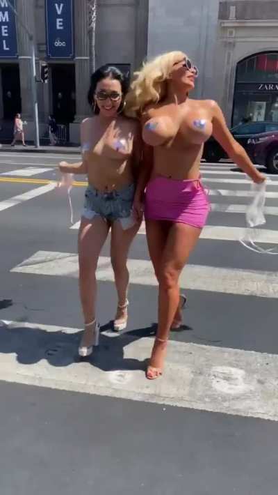 Vicki &amp;amp; Nicolette
