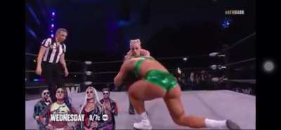 Match Ashley D&rsquo;amboise vs Penelope Ford