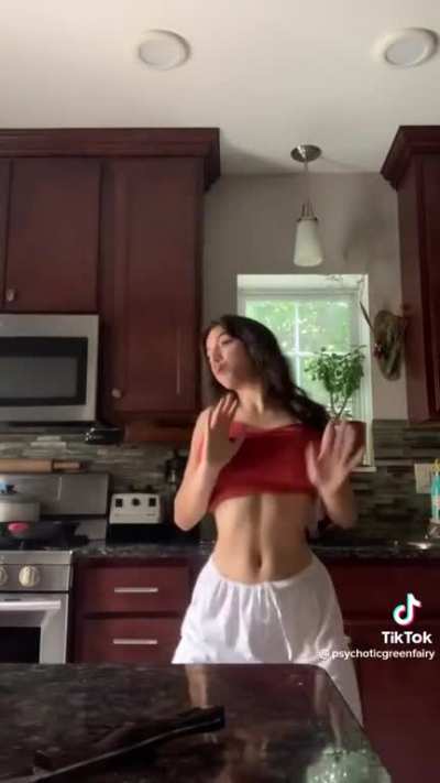 Sexy tummy