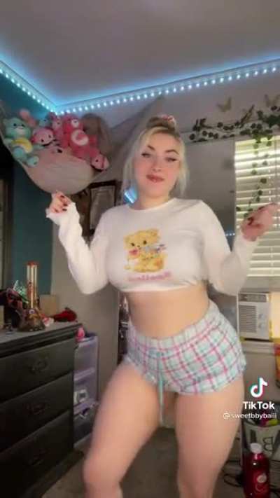 Chunky with a PAWG