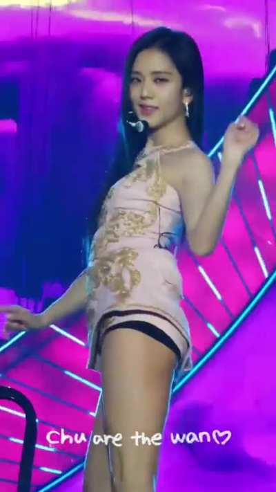 230715 Jisoo - &lsquo;Kick It&rsquo; Chair Dance @ BLACKPINK WORLD TOUR [BORN PINK] PARIS ENCORE
