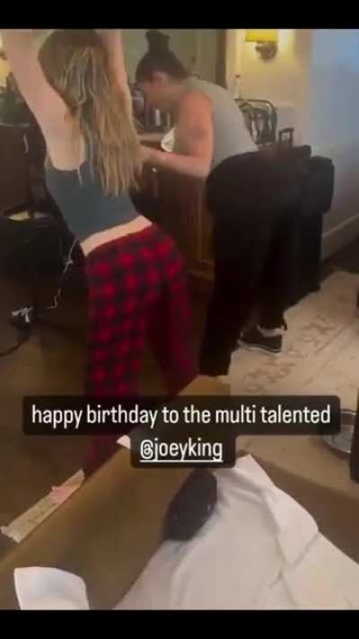 Joey King