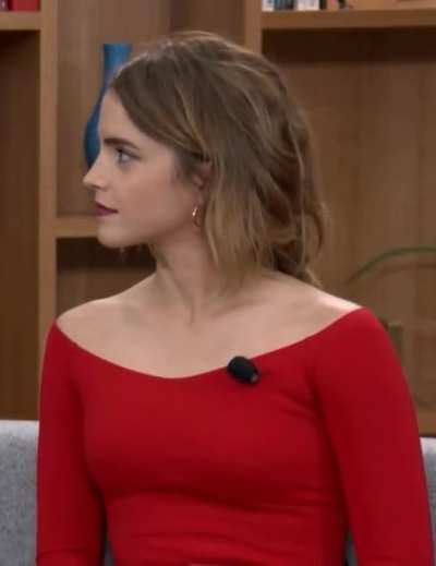 Just wanna fuck Emma Watson's posh face
