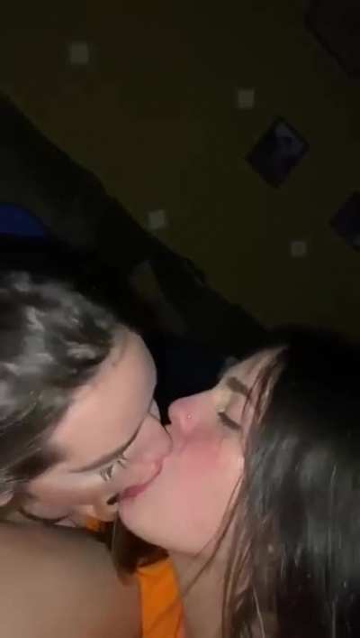 Kissing 