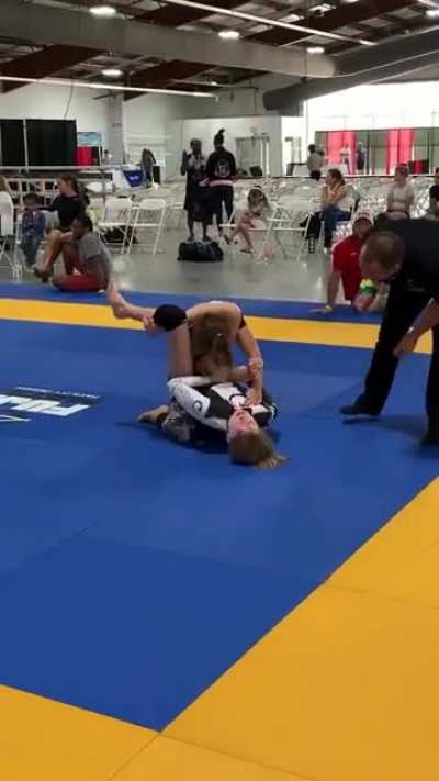 Karen pushes little girls face then heavily regrets 🤣🤣🤣