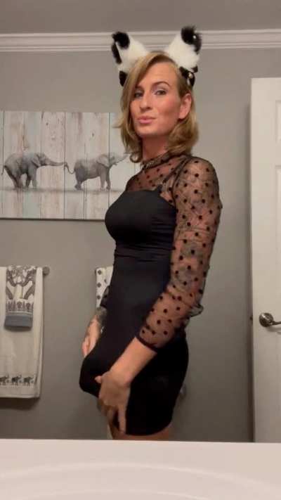 I’ve got a suprise under my dress🤭