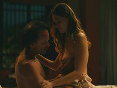 Aimee Lou Wood - The White Lotus S03E02 (2025)