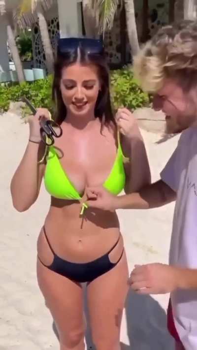 👙👀 Ta Daaaaa