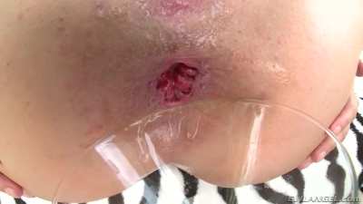 Jenna Ivory loves gummy bears 1: Mike pushes a few gummies deep inside her asshole with his cock