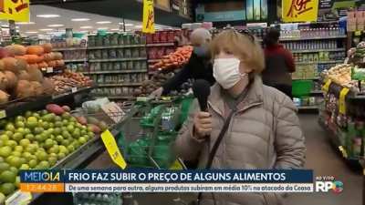 acho que a dona lucinda n&atilde;o ta bem