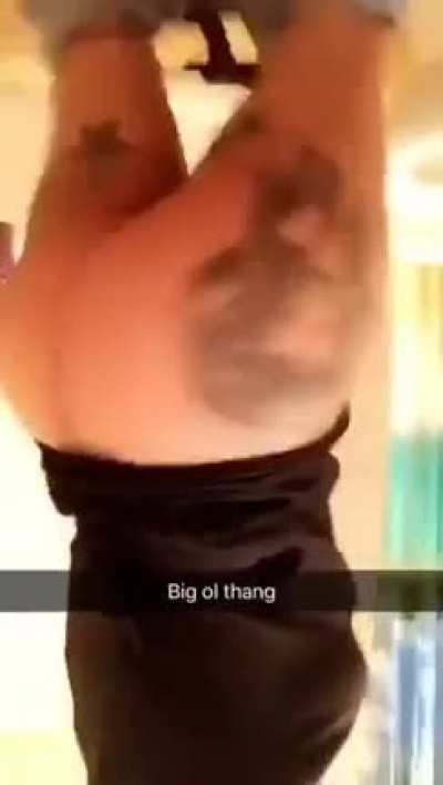 bare ass shaking