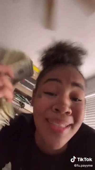 🍑💵