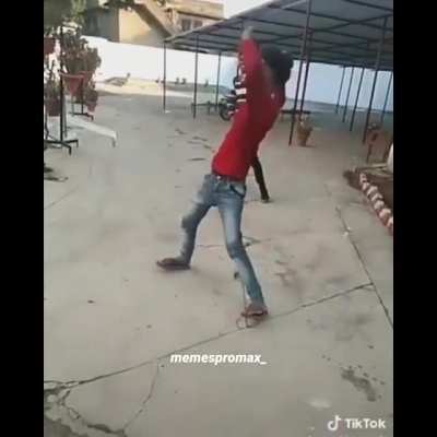 😭