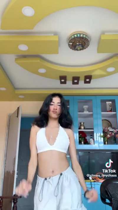 Petite hottie