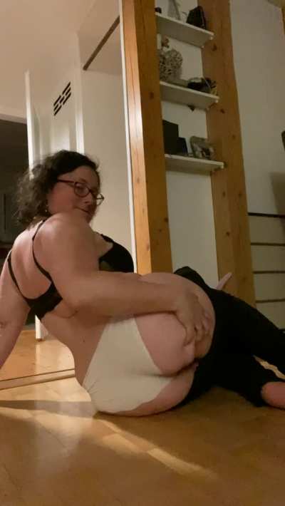 I have both, but today I show you my massive ass