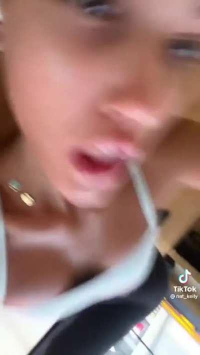 damn she's fine