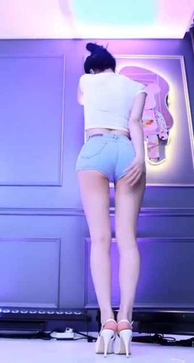 Tight shorts