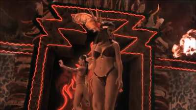Salma Hayek sexy dance