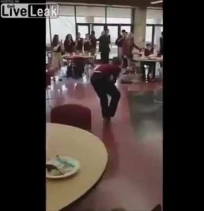 Abd de bir lisede ger&ccedil;ekleşen toplu gıda zehirlenmesi vakası