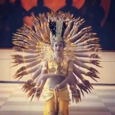this trippy performance