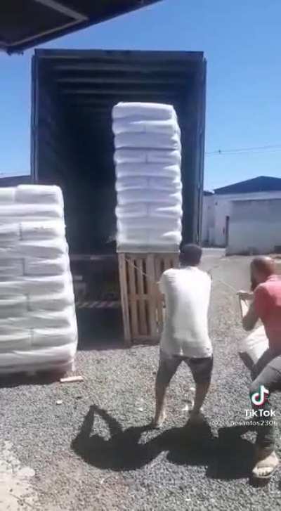 Pillows do be heavy doe